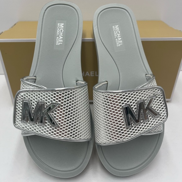 New Michael Kors Palmer Slide - Picture 6 of 8